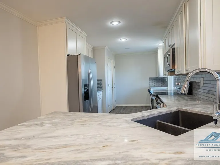 205 High Rd — Photo 5
