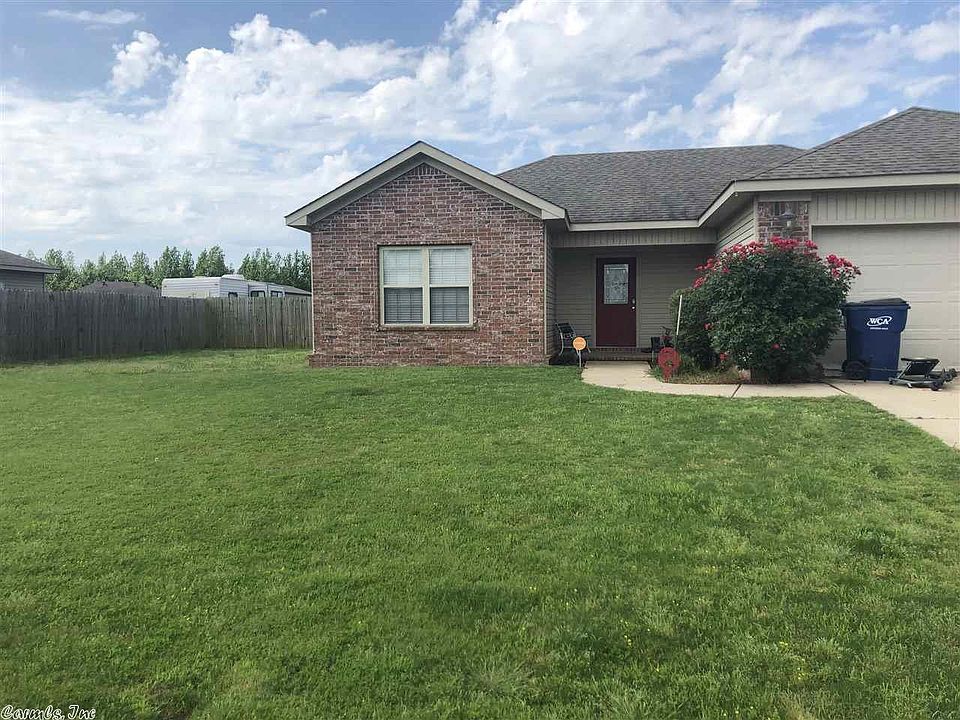1st image of 98 Willow Lake Dr