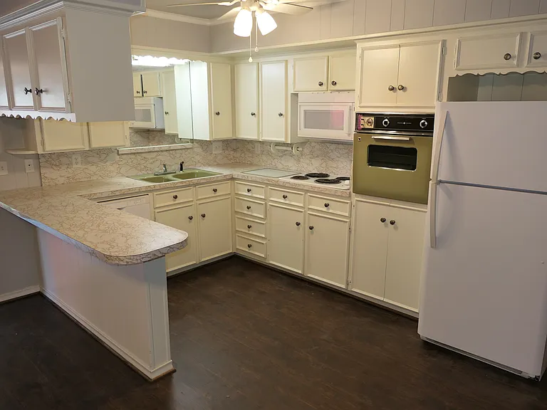 6315 Rincon Way — Photo 10