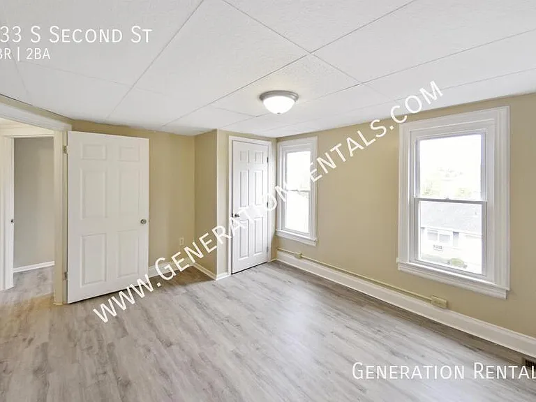 133 S 2nd St — Photo 7