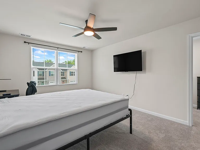 338 Myrtle Meadows Dr — Photo 29
