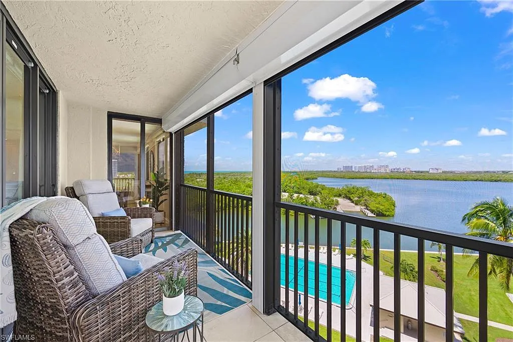 2 bed, 2.0 bath, 1493 sqft, $13,500 — Photo 1
