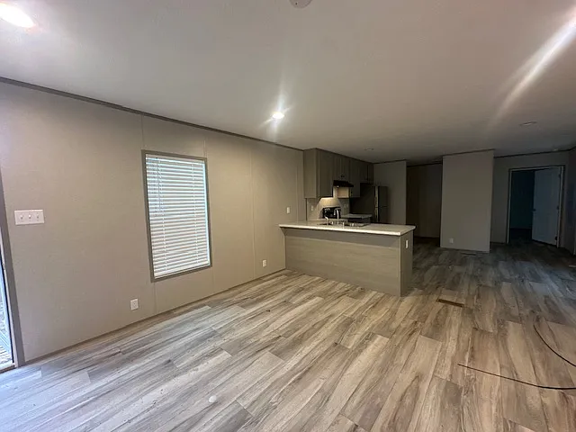 3 bed, $1,499 — Photo 2