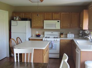 10334 Edgewater Trl, Holly, MI 48442