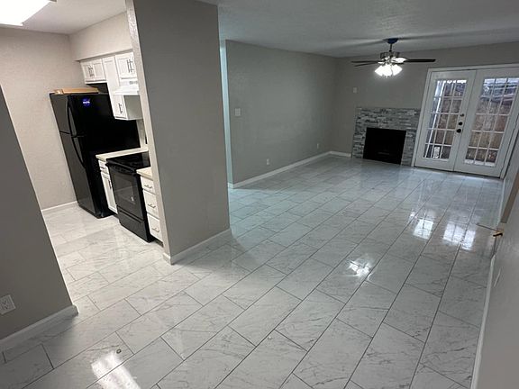 2nd image of 12500 Sandpiper Dr APT 217