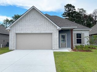 23480 Conifer Dr, Denham Springs, LA 70726