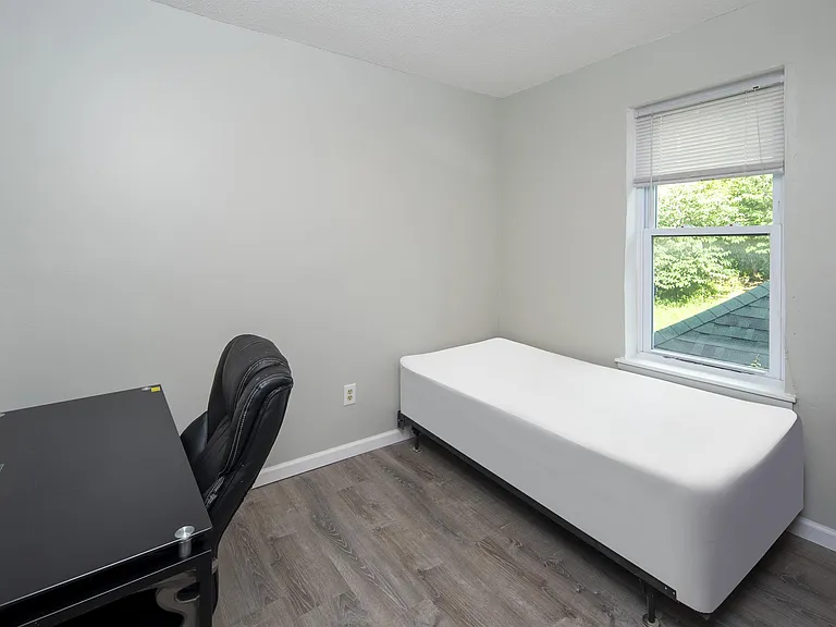 904 Peoples Ave — Photo 20