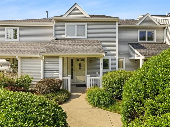 126 Westcliff Dr #126, Plymouth, MA 02360
