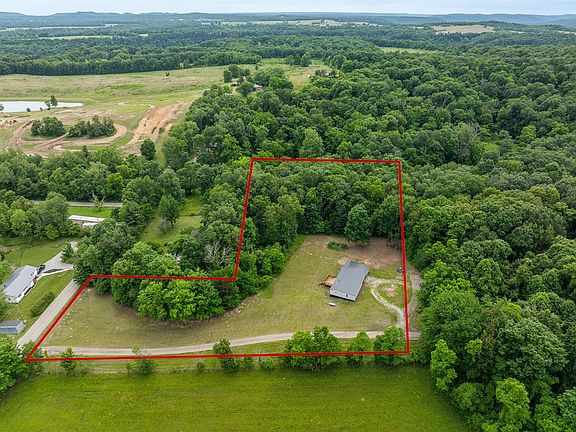 4th image of 1147 Polk Hollow Rd