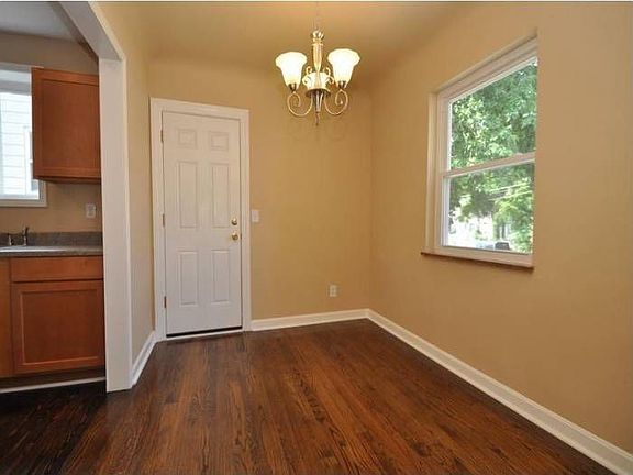 5th image of 6012 Mayflower Ave
