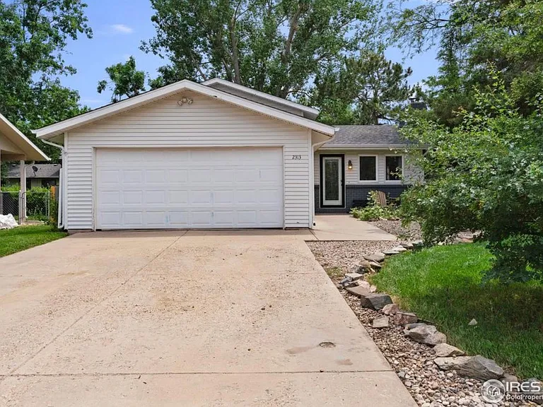 2313 Karakul Ct — Photo 10