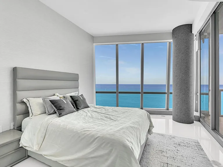 17121 Collins Ave #4403 — Photo 21