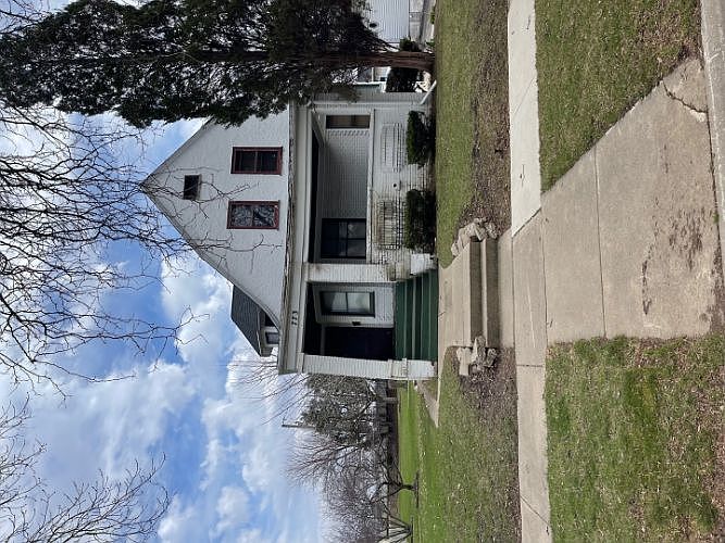 1st image of 773 N 1st St