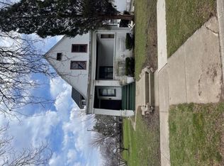 773 N 1st St, Rockford, IL 61107