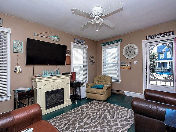 3rd image of 640 Central Ave