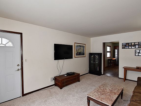 5th image of 304 Harmony Dr