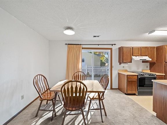 3rd image of 9922 W 88th Ter