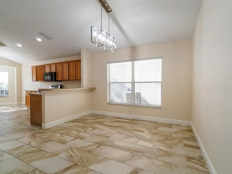 13518 Briarmoor Ct — Photo 5