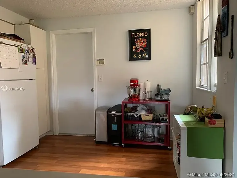 1001 Sorrento Dr — Photo 4