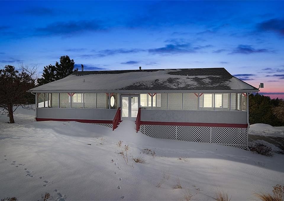 1st image of 370 Emerald Hills Dr