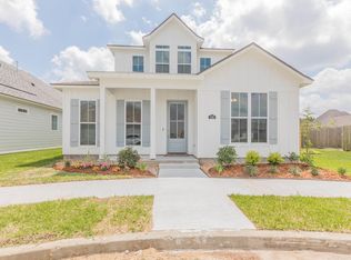 310 Harvey Cay Ln, Youngsville, LA 70592