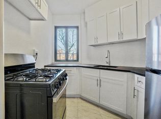 2554 Woodhull Ave, Bronx, NY 10469