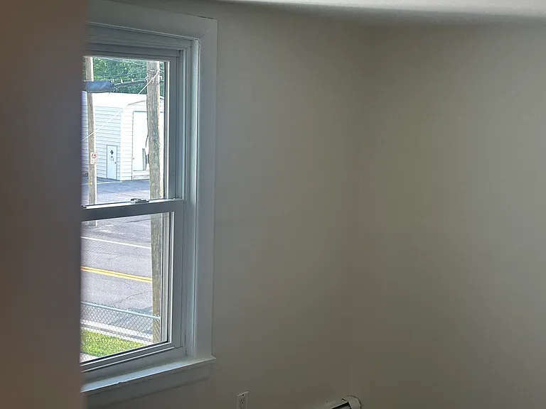 617 N Main St — Photo 12