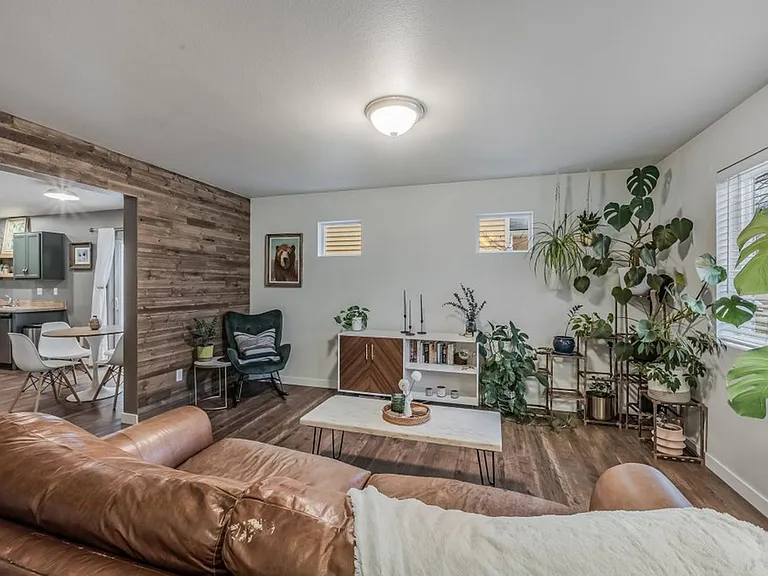 3324 E Garin Ct — Photo 4