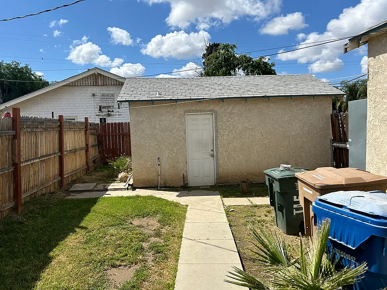 501 Grace St — Photo 9