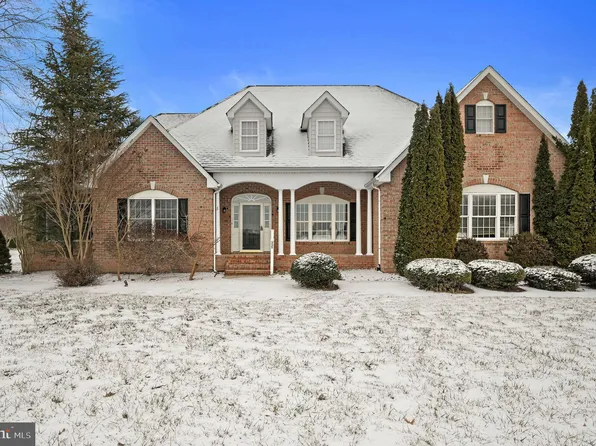 335 Grey Fox Ln, Dover, DE 19904