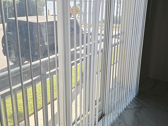 4th image of 2230 E Ocean Blvd #15