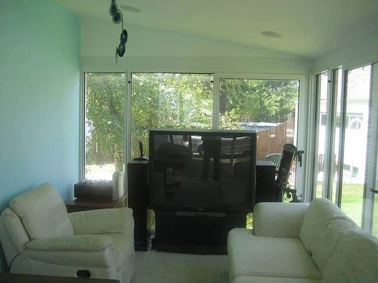 23 Springwood Ct — Photo 8