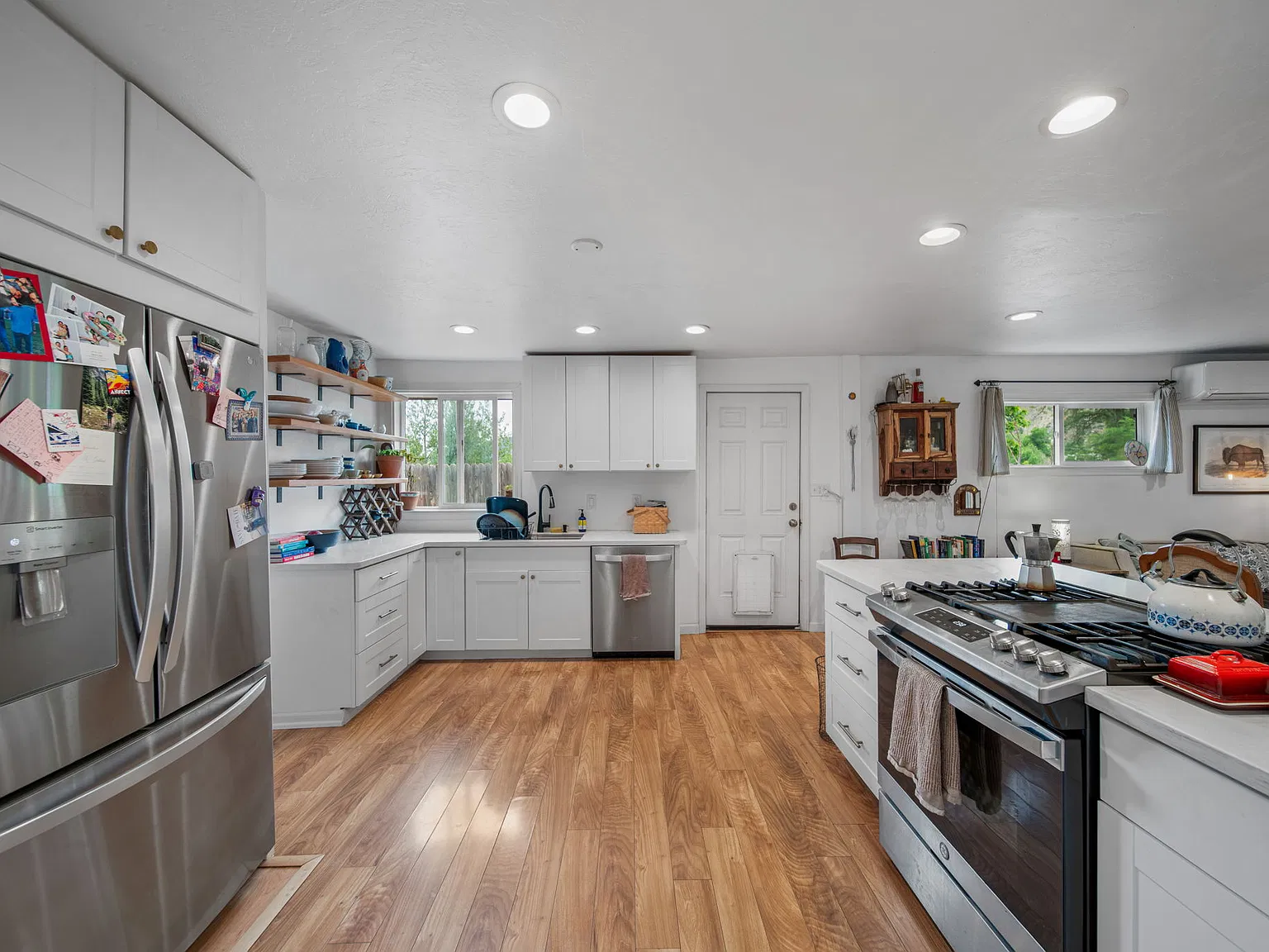 2 bed, 1000 sqft, $2,850 — Photo 4