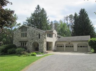 6535 Rush Lima Rd, Honeoye Falls, NY 14472