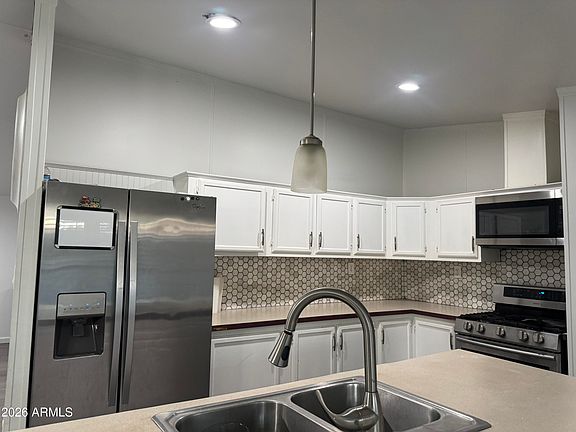 4th image of 117 E VILLA THERESA Drive