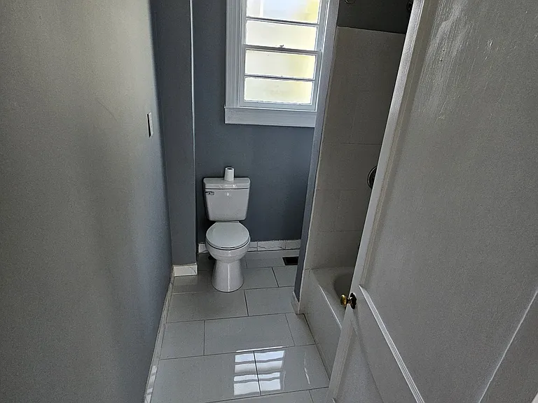 256 Coming St #A — Photo 13