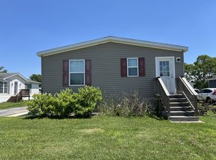 15 Bluebird Ln, Beecher, IL 60401
