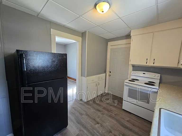 1311 W 2nd St — Photo 10