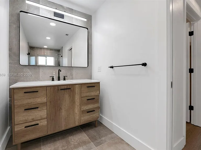 6341 NE 22nd Ave — Photo 12