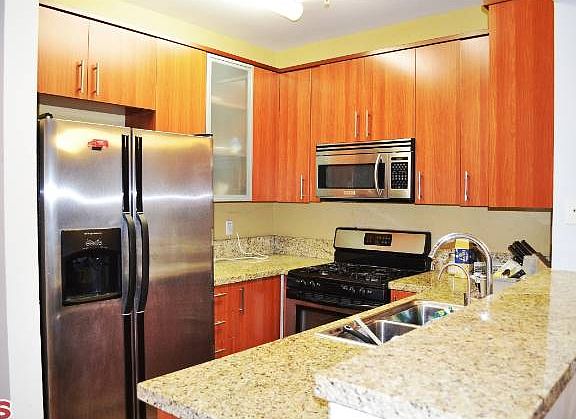 4th image of 620 S Gramercy Pl APT 125
