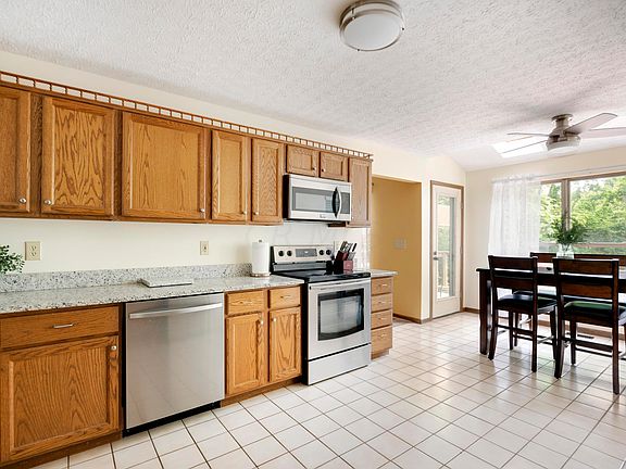 5th image of 665 Culpepper Dr