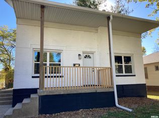 111 W Jefferson St, Auburn, IL 62615