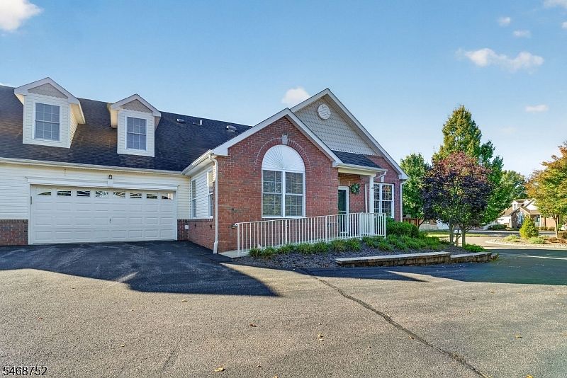 1st image of 69 Samson Dr