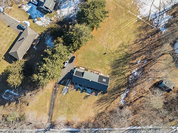 2nd image of 531 Hickory Hill Road