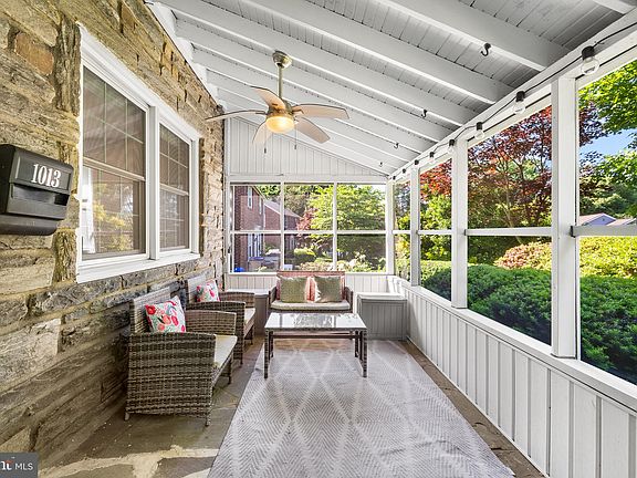 3rd image of 1013 Aikens Ln