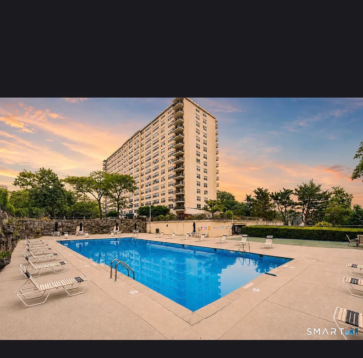 1 bed, 813 sqft, $2,100 — Photo 1