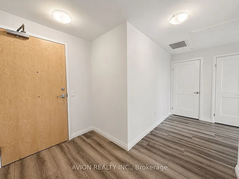 60 Charles St W #1602 — Photo 8