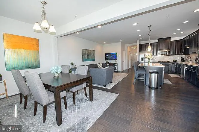 186 Cricket Dr — Photo 2