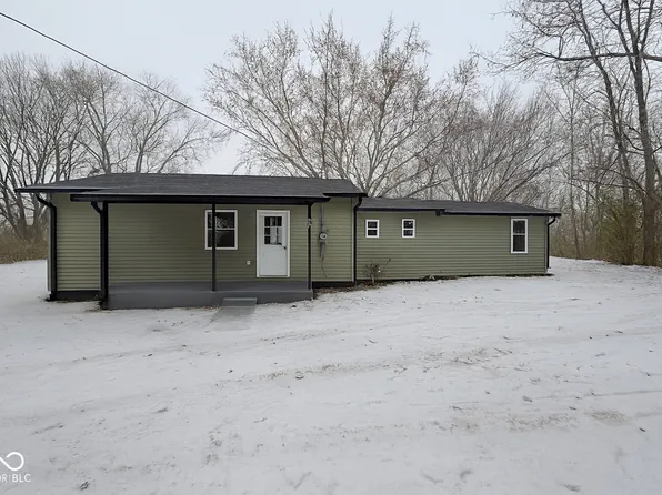 152 W Old Oak Hill Rd, Crawfordsville, IN 47933