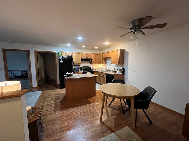 241 N Willson Dr #G — Photo 5
